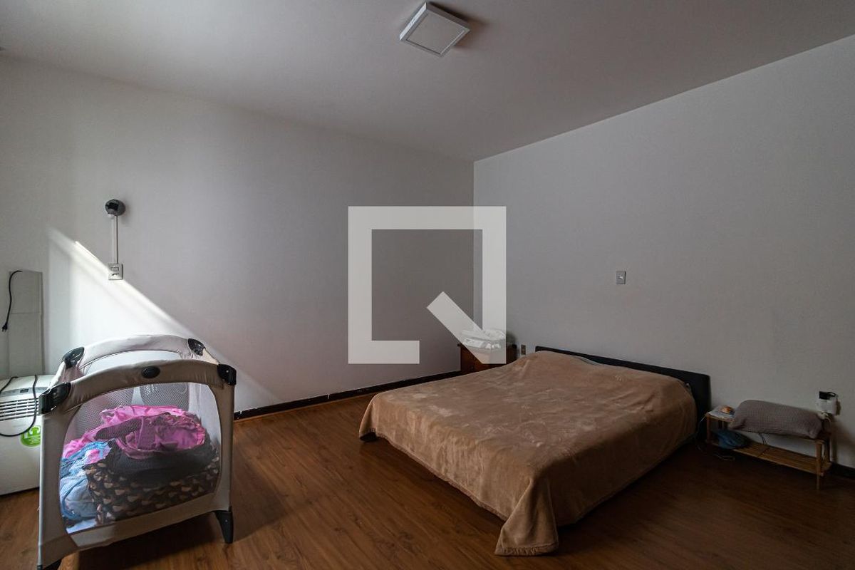 Casa, 3 quartos, 230 m² - Foto 6