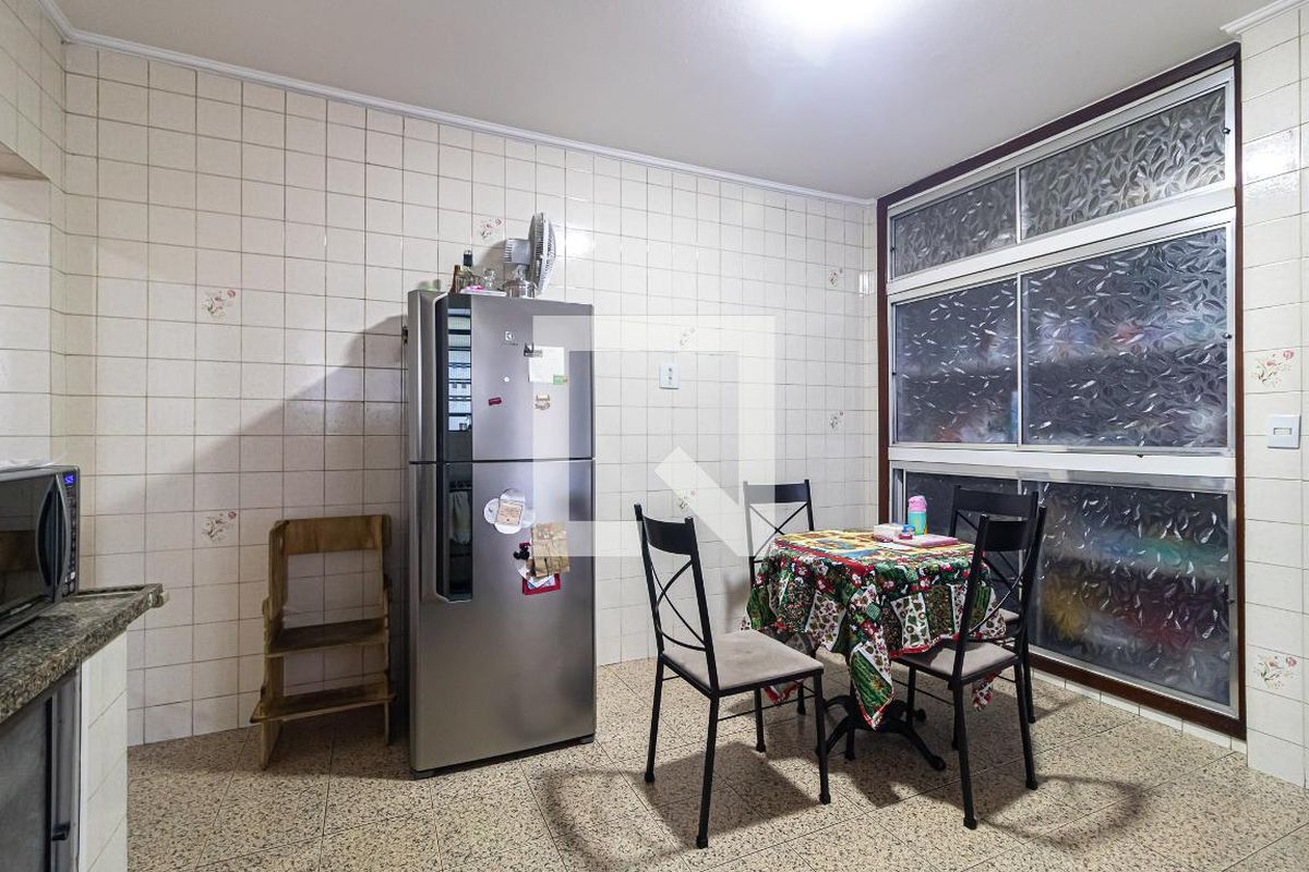 Casa, 3 quartos, 230 m² - Foto 27