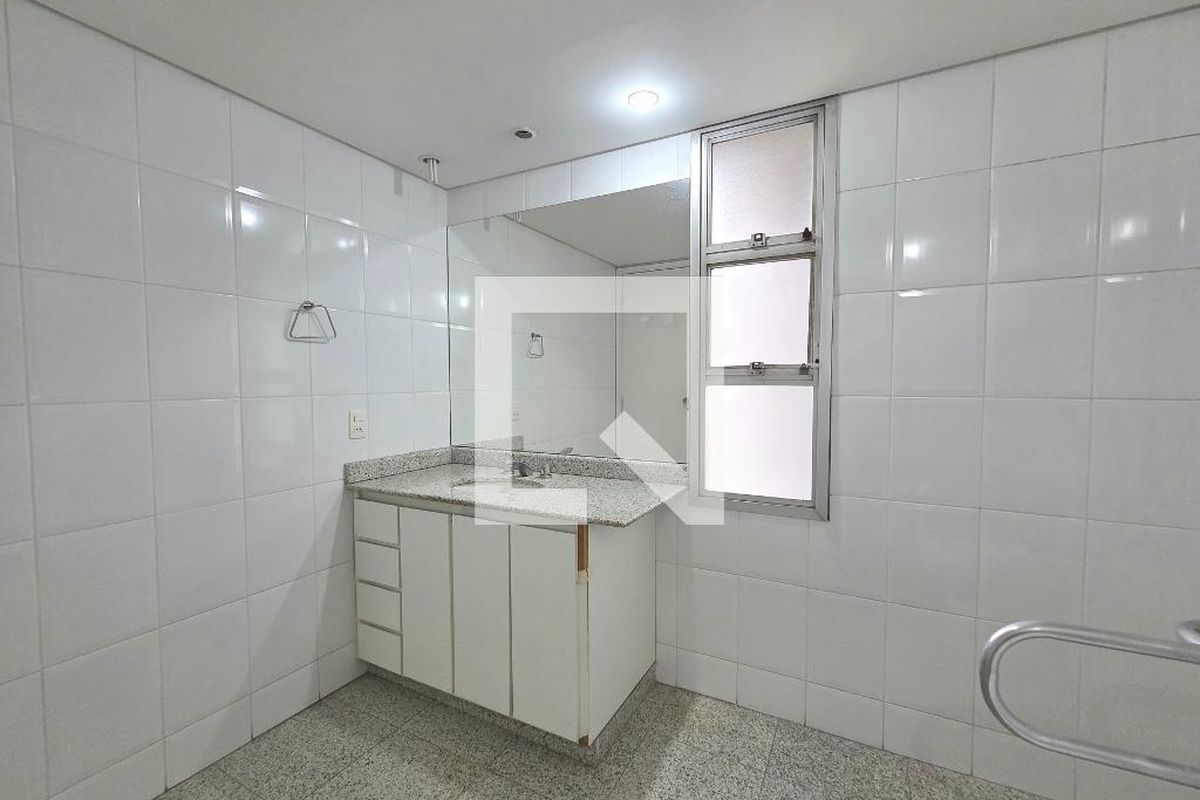 Apartamento, 3 quartos, 135 m² - Foto 130