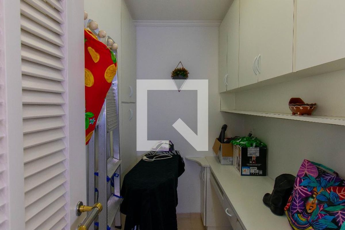 Apartamento, 3 quartos, 156 m² - Foto 185