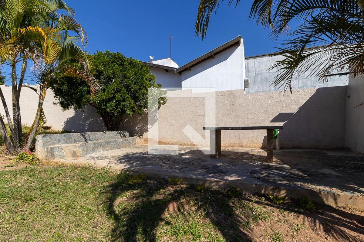 Casa à Venda - Fazenda Santa Cândida, 4 Quartos,  280 m2 em , Campinas - sp | SoloBR