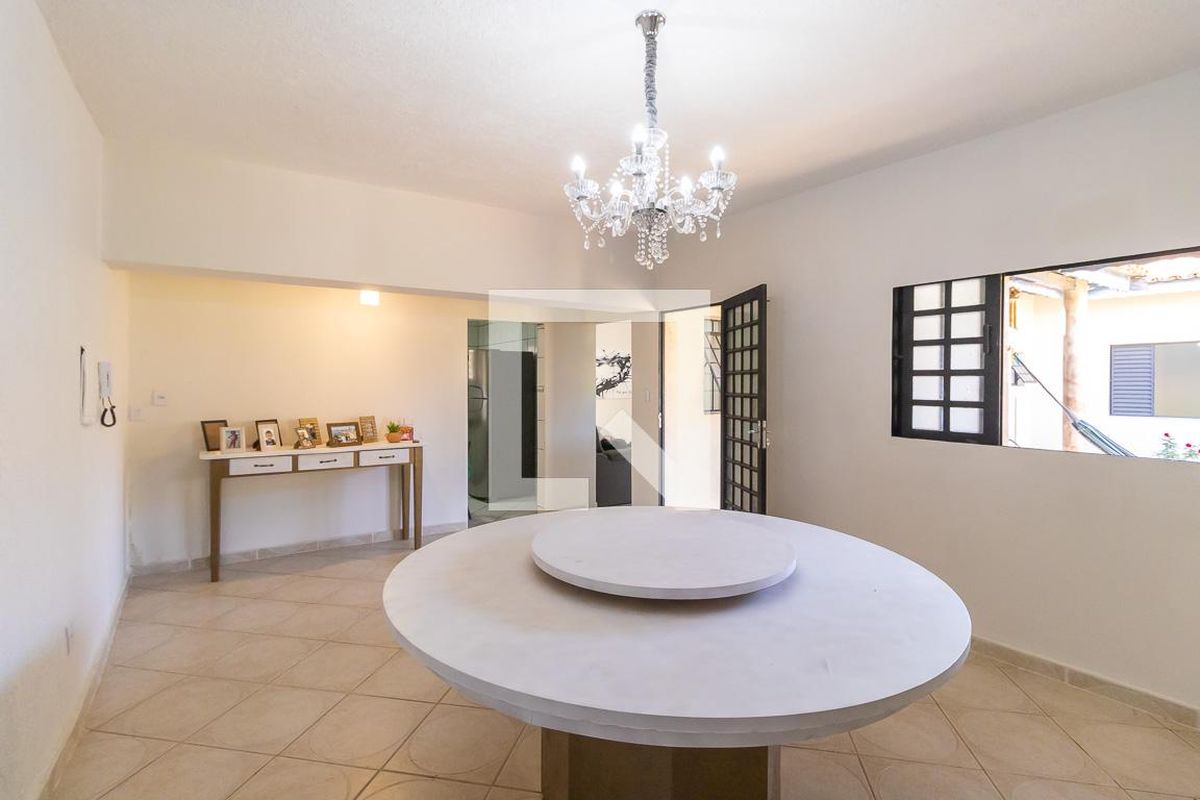 Casa à Venda - Fazenda Santa Cândida, 4 Quartos,  280 m2 em , Campinas - sp | SoloBR