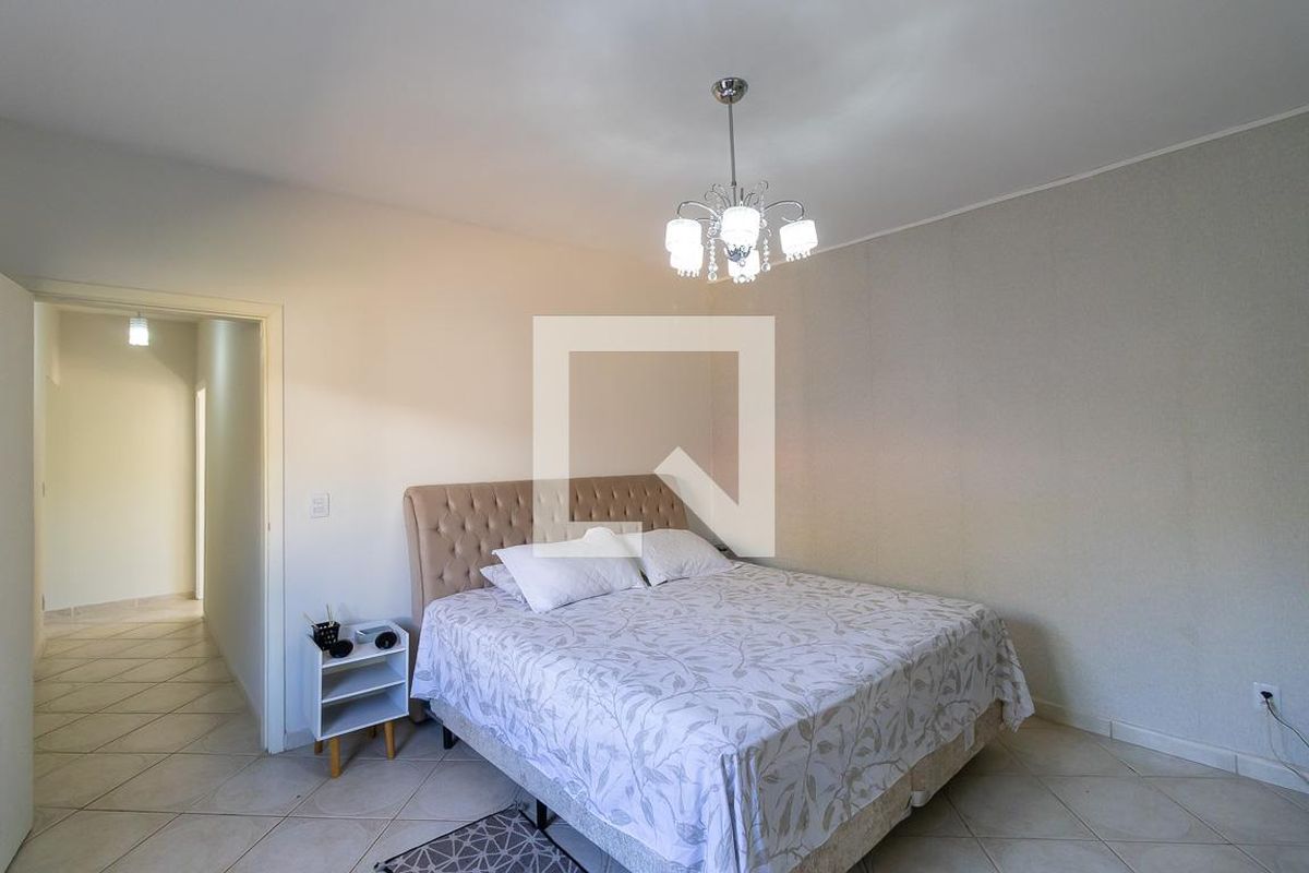 Casa à Venda - Fazenda Santa Cândida, 4 Quartos,  280 m2 em , Campinas - sp | SoloBR