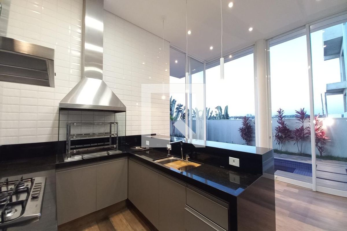 Casa à Venda - Swiss Park, 3 Quartos,  390 m2 em , Campinas - sp | SoloBR
