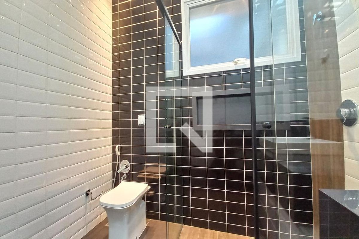 Casa à Venda - Swiss Park, 3 Quartos,  390 m2 em , Campinas - sp | SoloBR