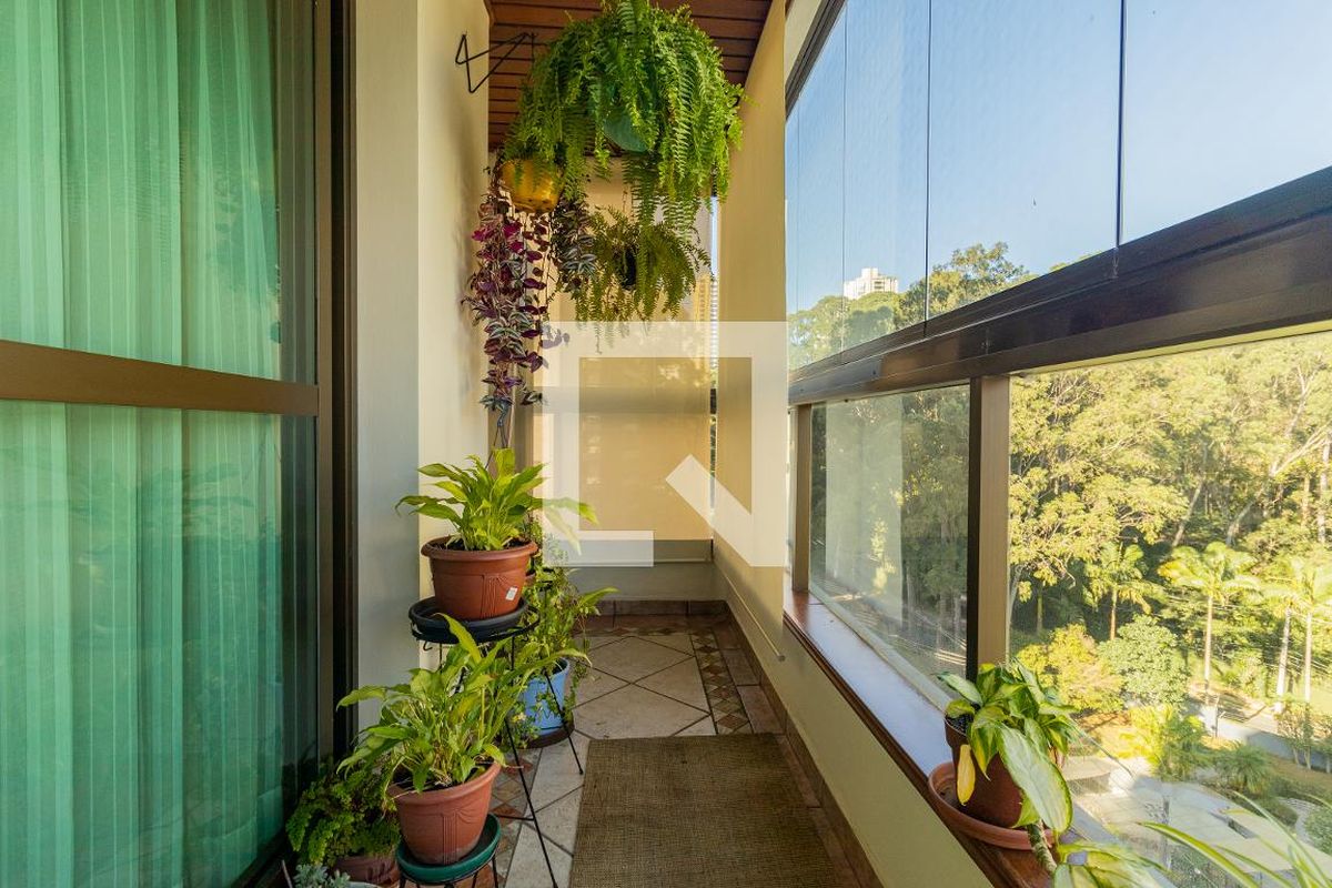 Apartamento, 3 quartos, 250 m² - Foto 26