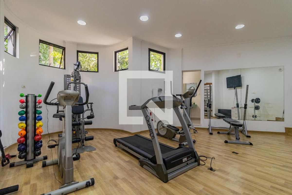 Apartamento, 3 quartos, 250 m² - Foto 196
