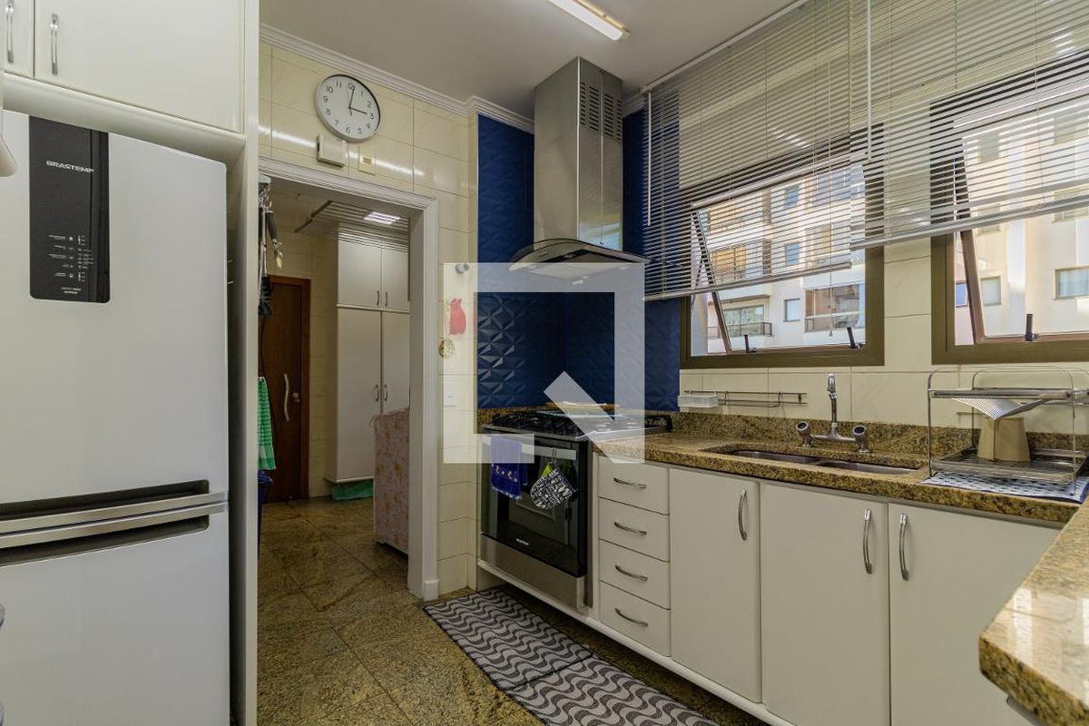 Apartamento, 3 quartos, 250 m² - Foto 140
