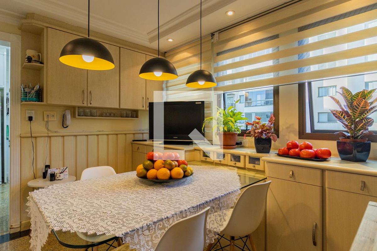Apartamento, 3 quartos, 250 m² - Foto 132