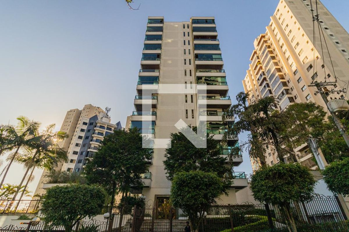 Apartamento, 3 quartos, 250 m² - Foto 198