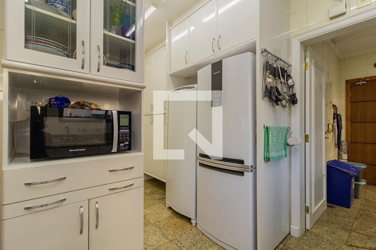 Apartamento, 3 quartos, 250 m² - Foto 146