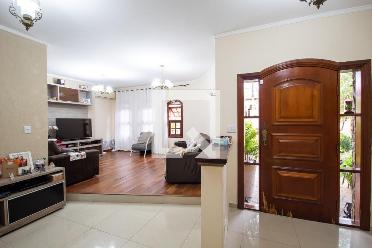 Casa, 3 quartos, 270 m² - Foto 2