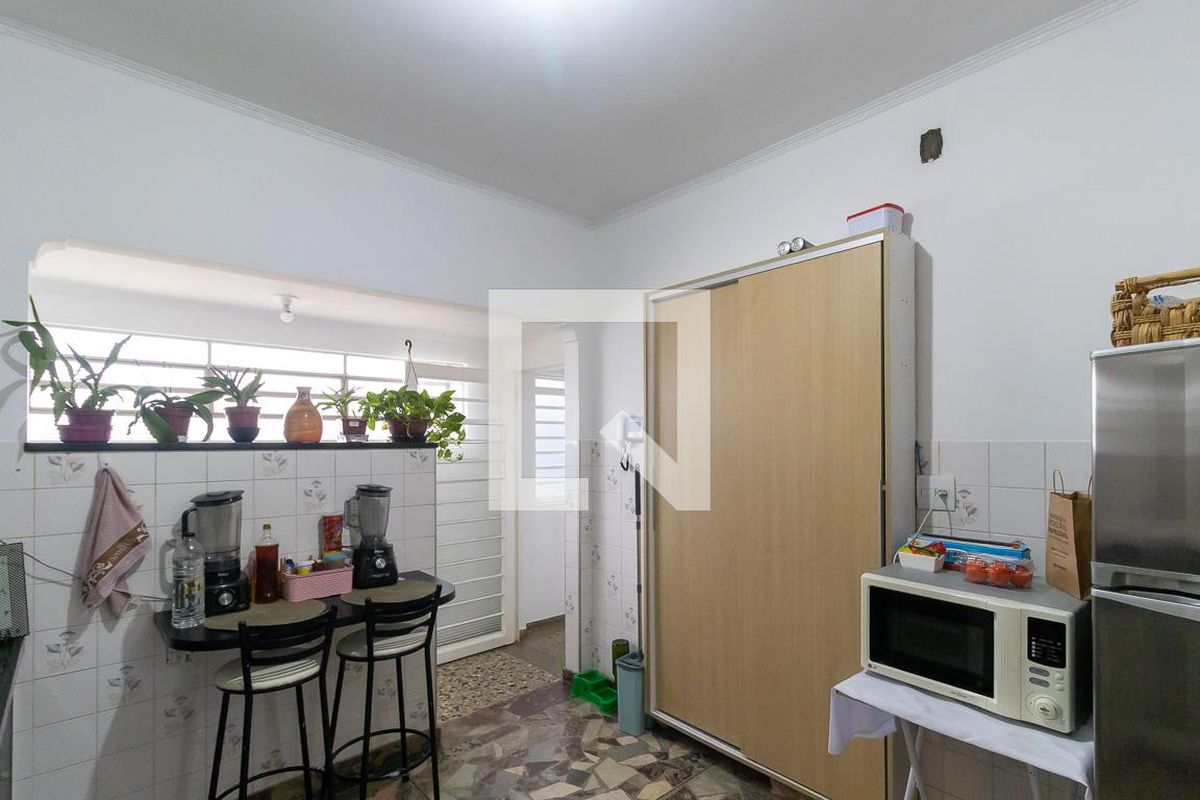 Casa à Venda - Jardim Flamboyant, 5 Quartos,  256 m2 em , Campinas - sp | SoloBR