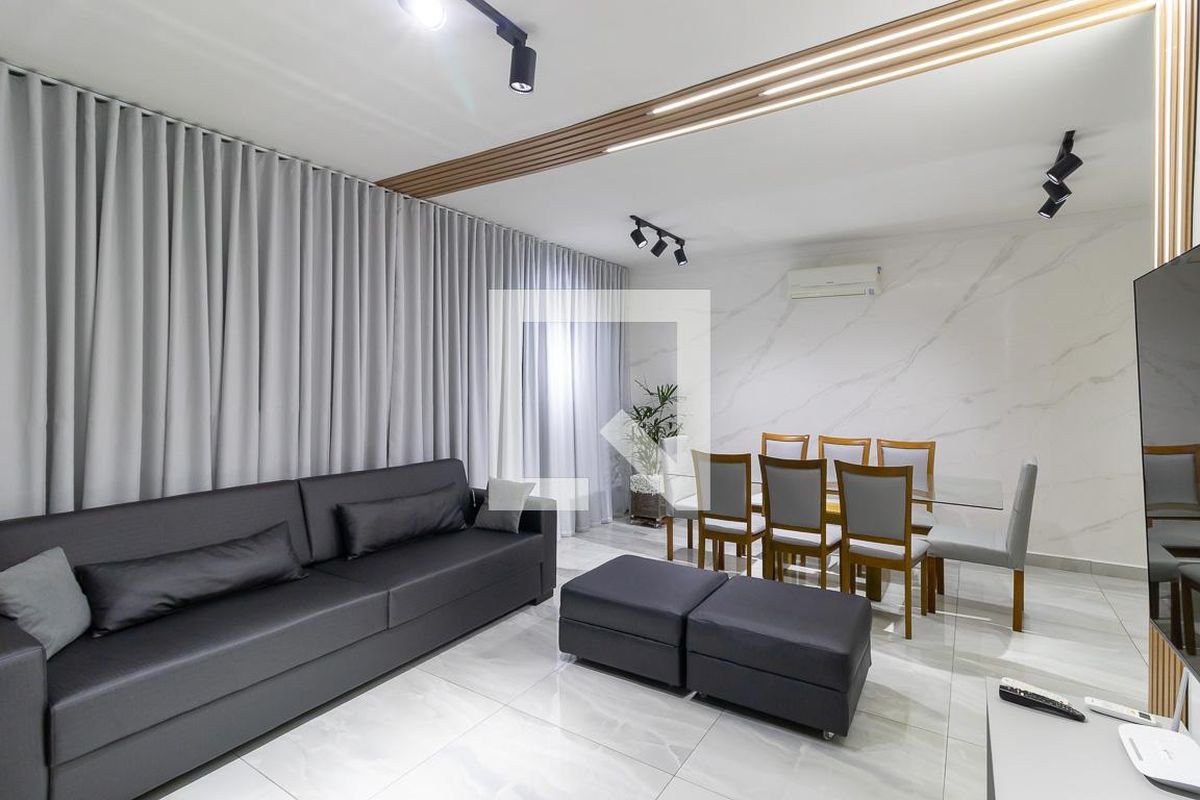 Casa à Venda - Jardim Flamboyant, 5 Quartos,  256 m2 em , Campinas - sp | SoloBR