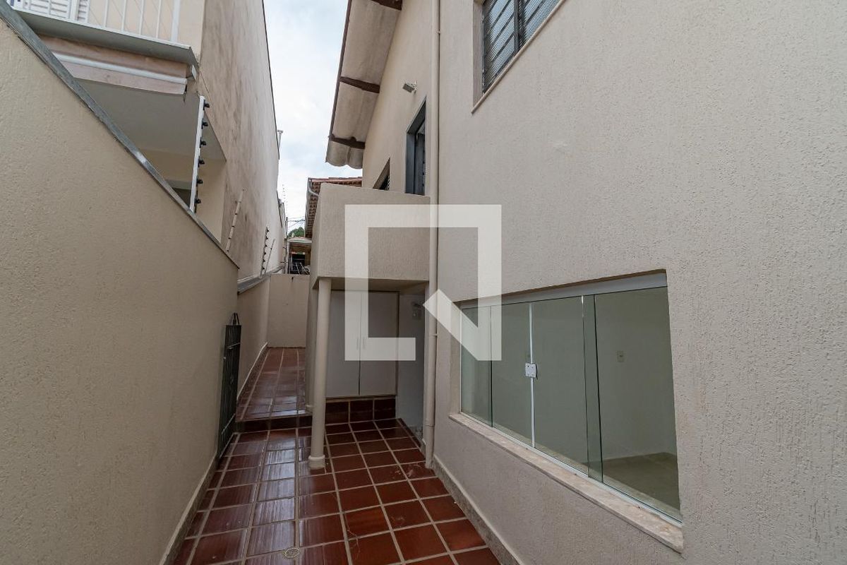 Casa à Venda - Jardim Planalto, 2 Quartos,  235 m2 em , Campinas - sp | SoloBR