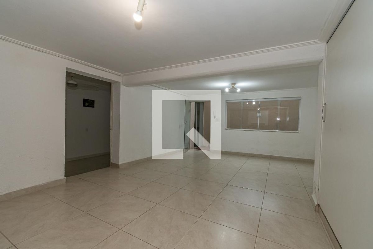 Casa à Venda - Jardim Planalto, 2 Quartos,  235 m2 em , Campinas - sp | SoloBR
