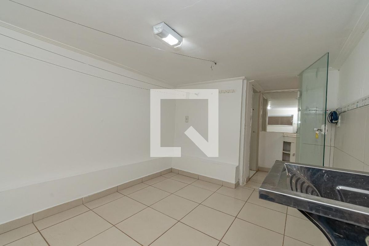 Casa à Venda - Jardim Planalto, 2 Quartos,  235 m2 em , Campinas - sp | SoloBR
