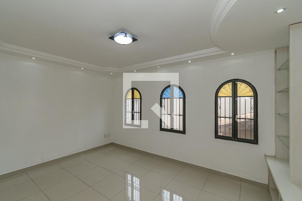 Casa à Venda - Jardim Planalto, 2 Quartos,  235 m2 em , Campinas - sp | SoloBR