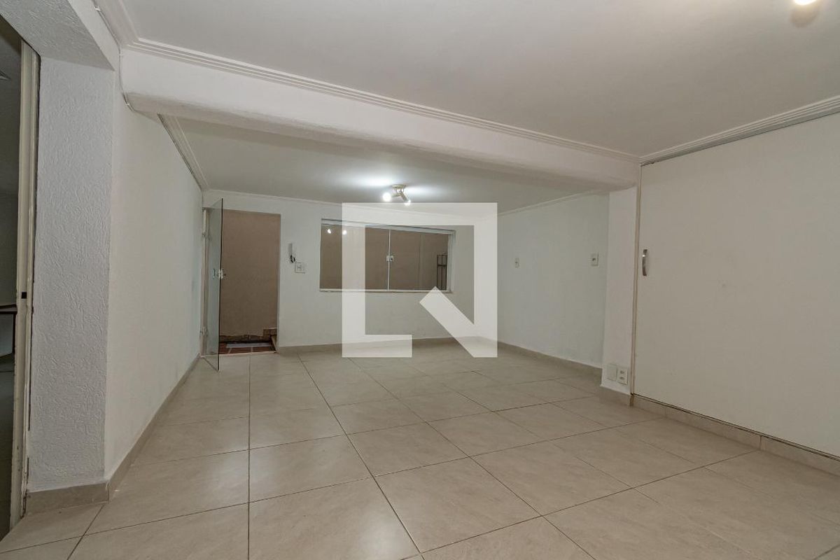Casa à Venda - Jardim Planalto, 2 Quartos,  235 m2 em , Campinas - sp | SoloBR