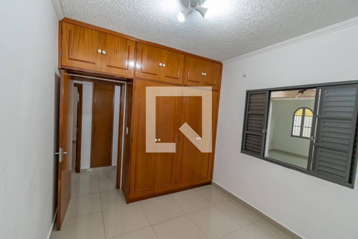 Casa à Venda - Jardim Planalto, 2 Quartos,  235 m2 em , Campinas - sp | SoloBR