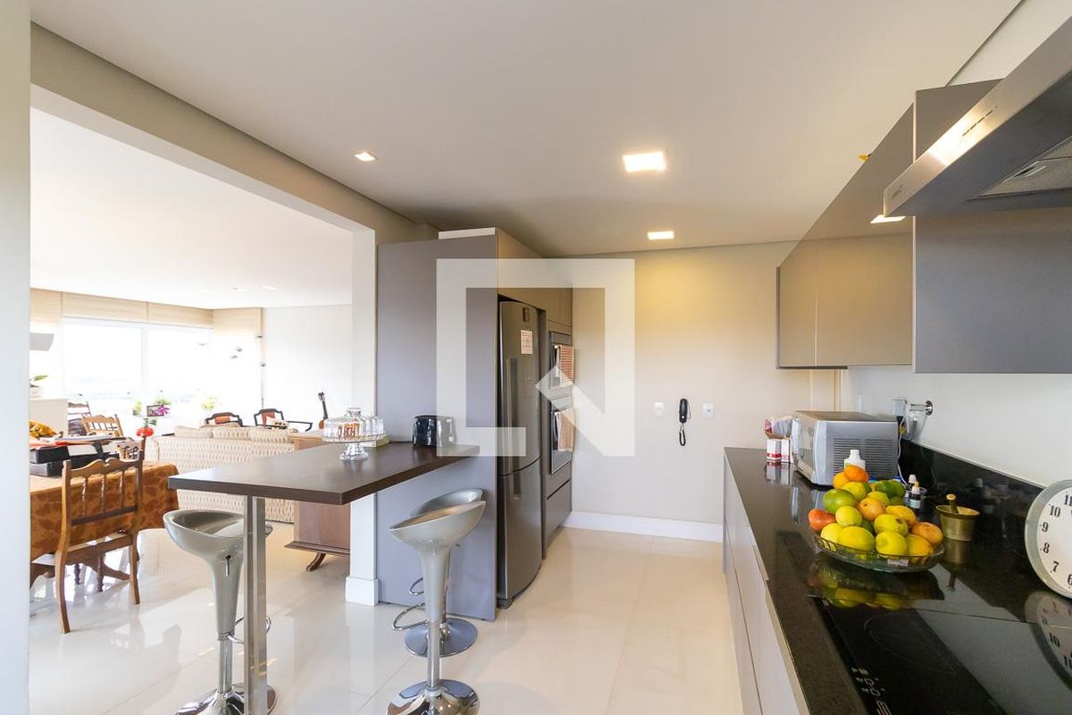 Apartamento à Venda - Mansões Santo Antônio, 4 Quartos,  181 m2 em , Campinas - sp | SoloBR