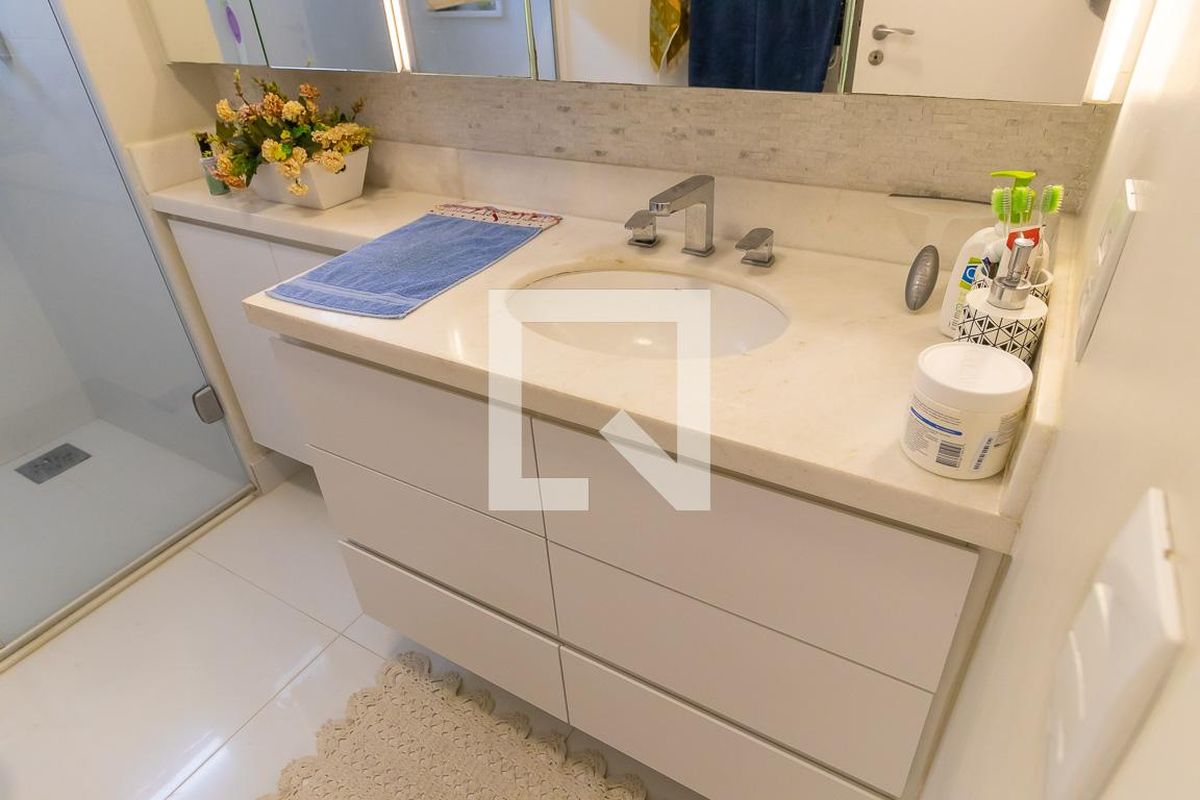 Apartamento à Venda - Mansões Santo Antônio, 4 Quartos,  181 m2 em , Campinas - sp | SoloBR