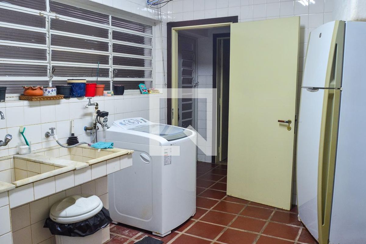 Casa à Venda - Jardim Chapadão, 3 Quartos,  280 m2 em , Campinas - sp | SoloBR