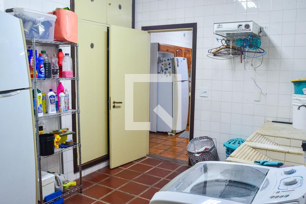 Casa à Venda - Jardim Chapadão, 3 Quartos,  280 m2 em , Campinas - sp | SoloBR