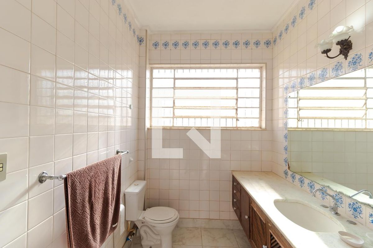 Casa à Venda - Jardim Chapadão, 5 Quartos,  306 m2 em , Campinas - sp | SoloBR