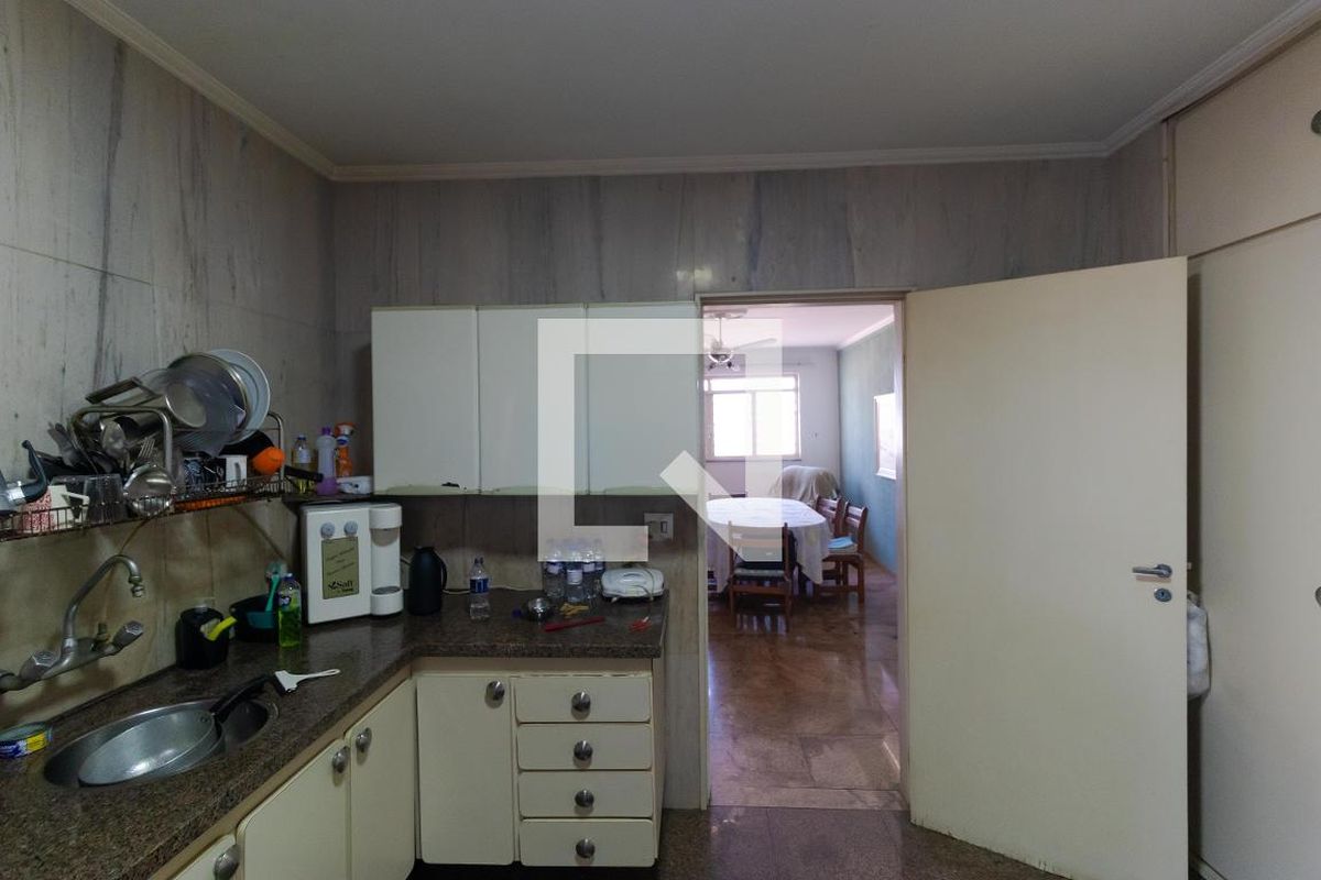 Casa à Venda - Taquaral, 5 Quartos,  320 m2 em , Campinas - sp | SoloBR