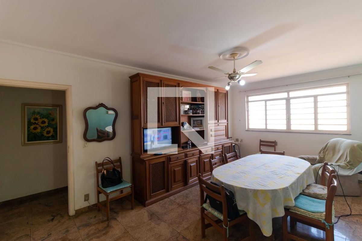Casa à Venda - Taquaral, 5 Quartos,  320 m2 em , Campinas - sp | SoloBR