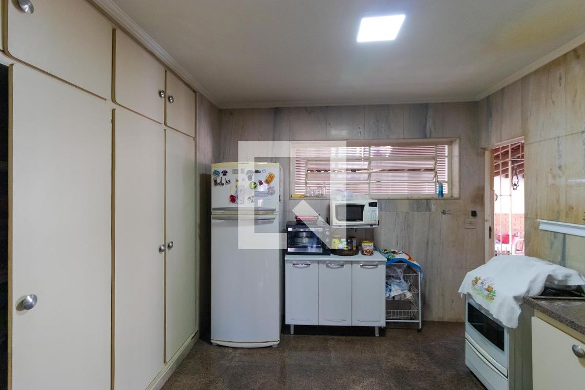 Casa à Venda - Taquaral, 5 Quartos,  320 m2 em , Campinas - sp | SoloBR