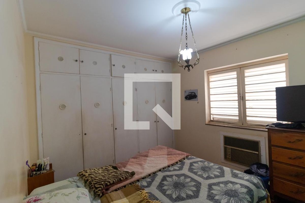 Casa à Venda - Taquaral, 5 Quartos,  320 m2 em , Campinas - sp | SoloBR