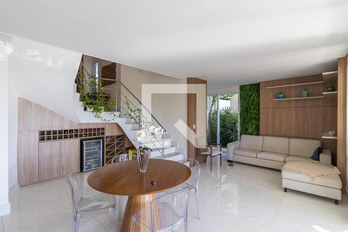 Casa à Venda - Lot. Alphaville Campinas , 3 Quartos,  200 m2 em , Campinas - sp | SoloBR