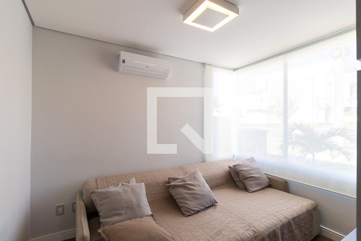 Casa à Venda - Lot. Alphaville Campinas , 3 Quartos,  200 m2 em , Campinas - sp | SoloBR