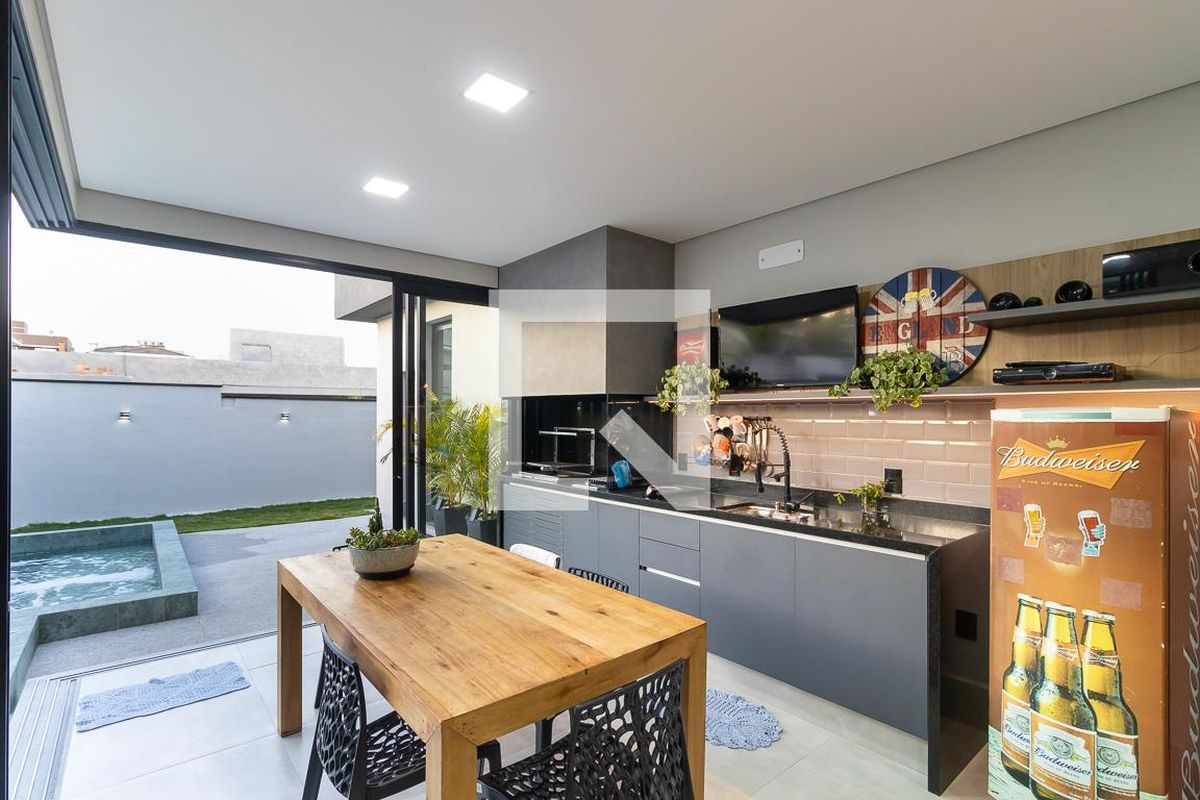 Casa à Venda - Swiss Park, 3 Quartos,  198 m2 em , Campinas - sp | SoloBR