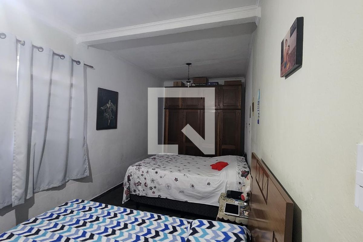 Casa à Venda - Nova Campinas, 4 Quartos,  260 m2 em , Campinas - sp | SoloBR