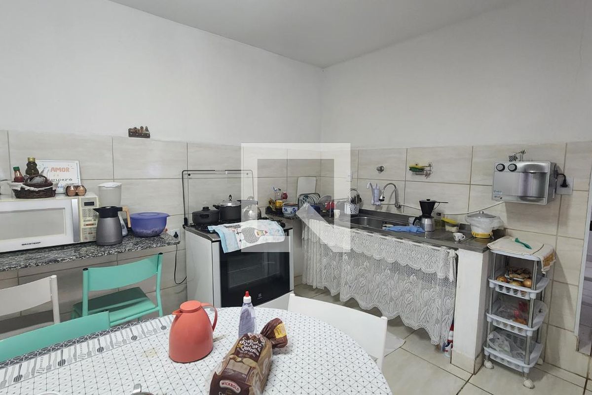 Casa à Venda - Nova Campinas, 4 Quartos,  260 m2 em , Campinas - sp | SoloBR