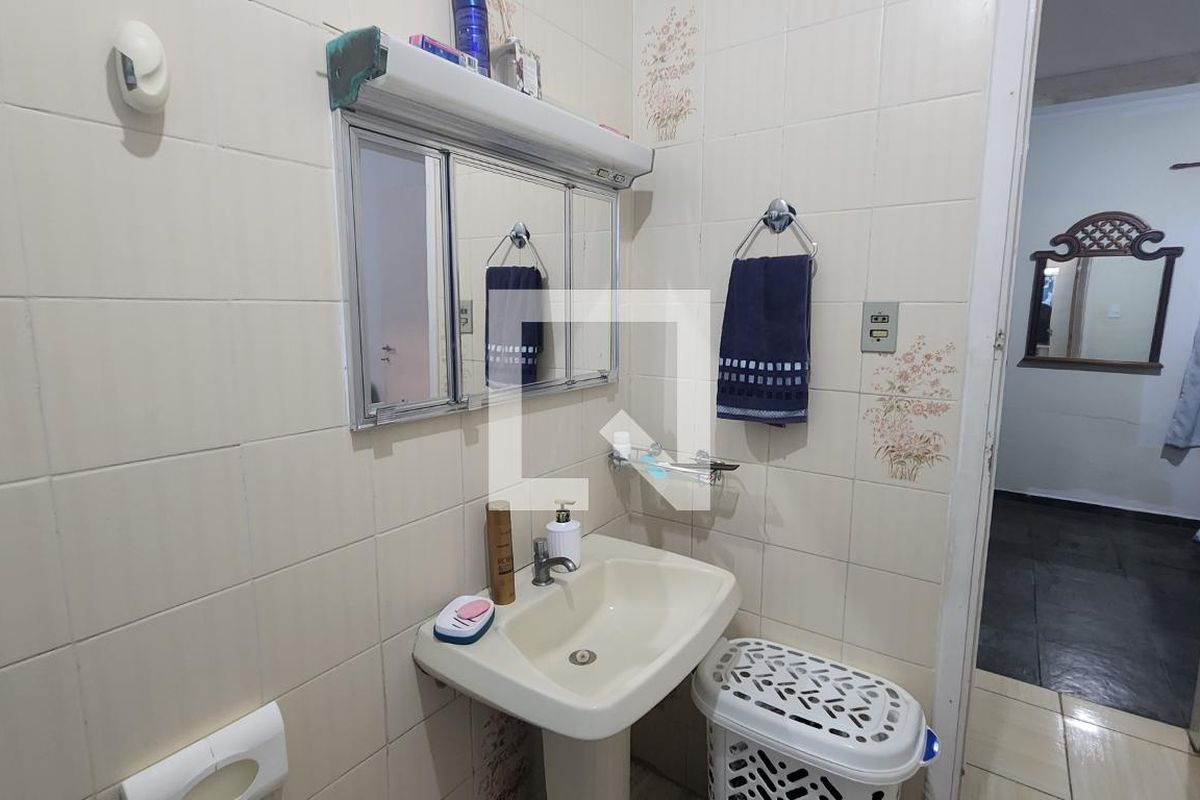 Casa à Venda - Nova Campinas, 4 Quartos,  260 m2 em , Campinas - sp | SoloBR