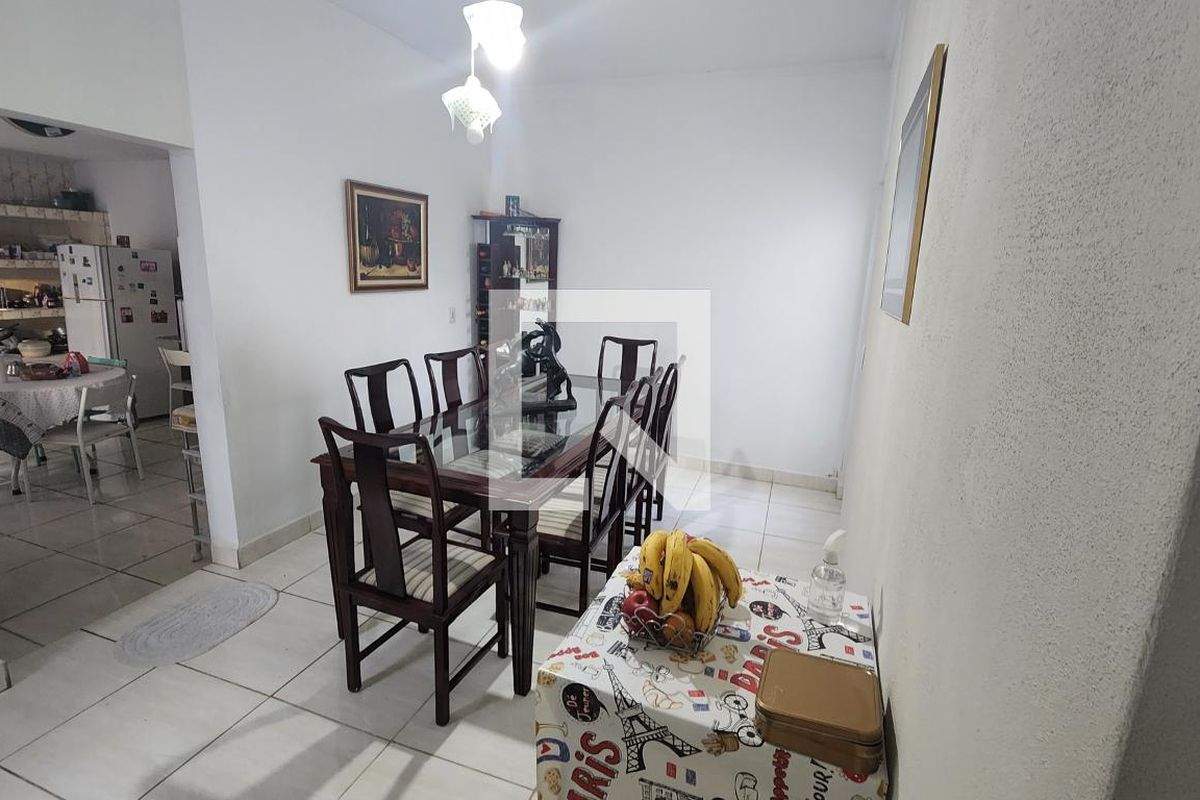Casa à Venda - Nova Campinas, 4 Quartos,  260 m2 em , Campinas - sp | SoloBR