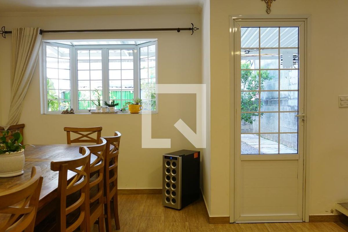 Casa, 3 quartos, 110 m² - Foto 2