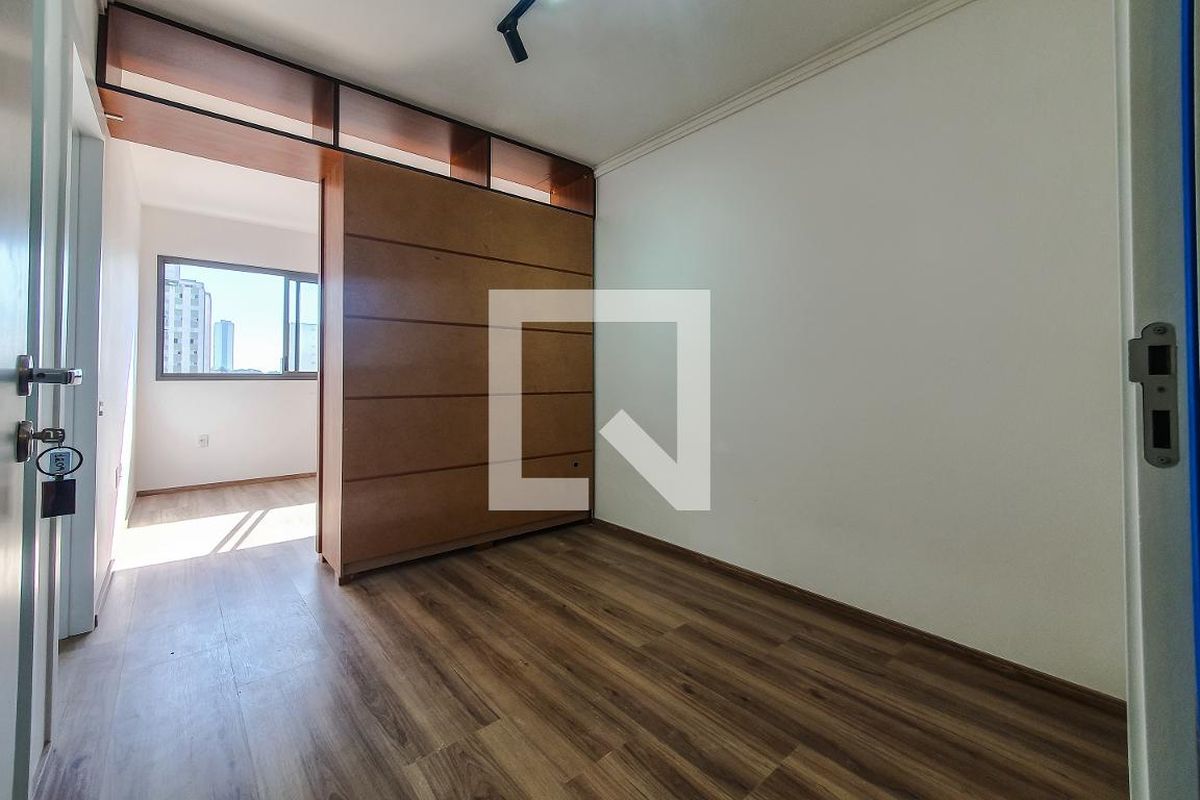 Apartamento, 1 quarto, 28 m² - Foto 2