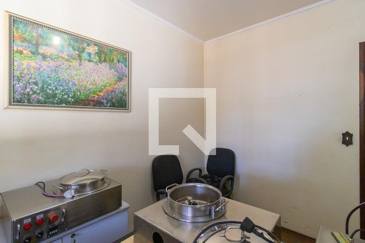Casa à Venda - Jardim Planalto, 6 Quartos,  300 m2 em , Campinas - sp | SoloBR