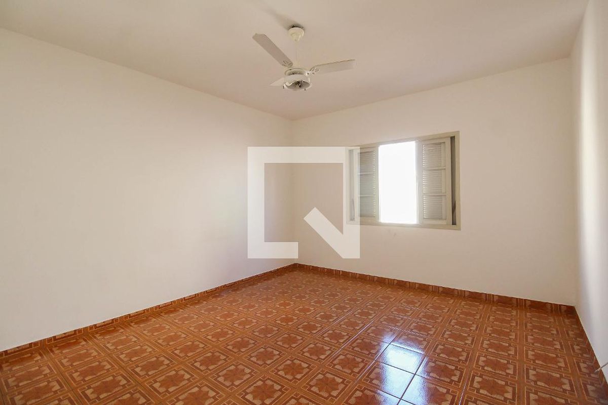 Casa, 3 quartos, 200 m² - Foto 8