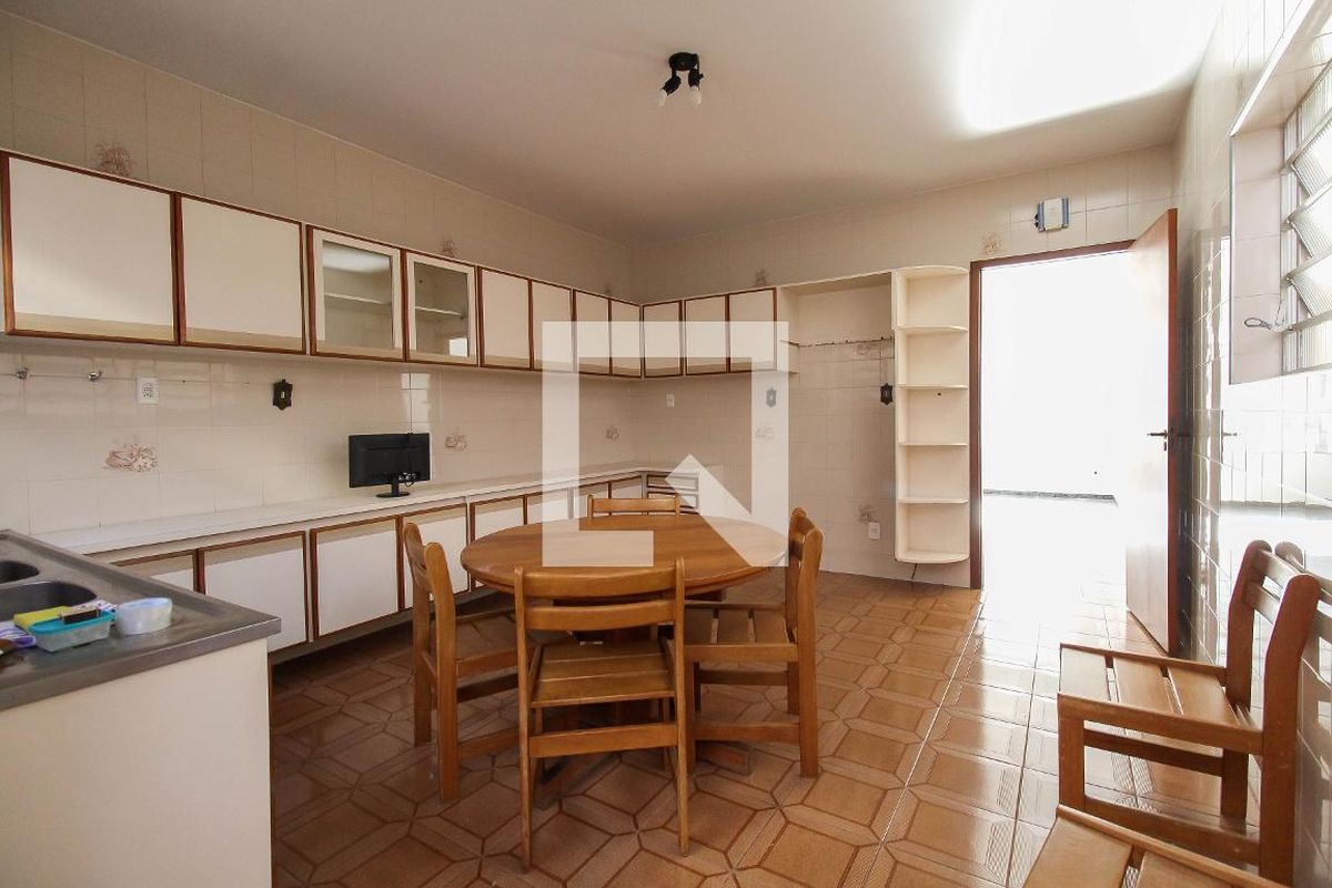 Casa, 3 quartos, 200 m² - Foto 31
