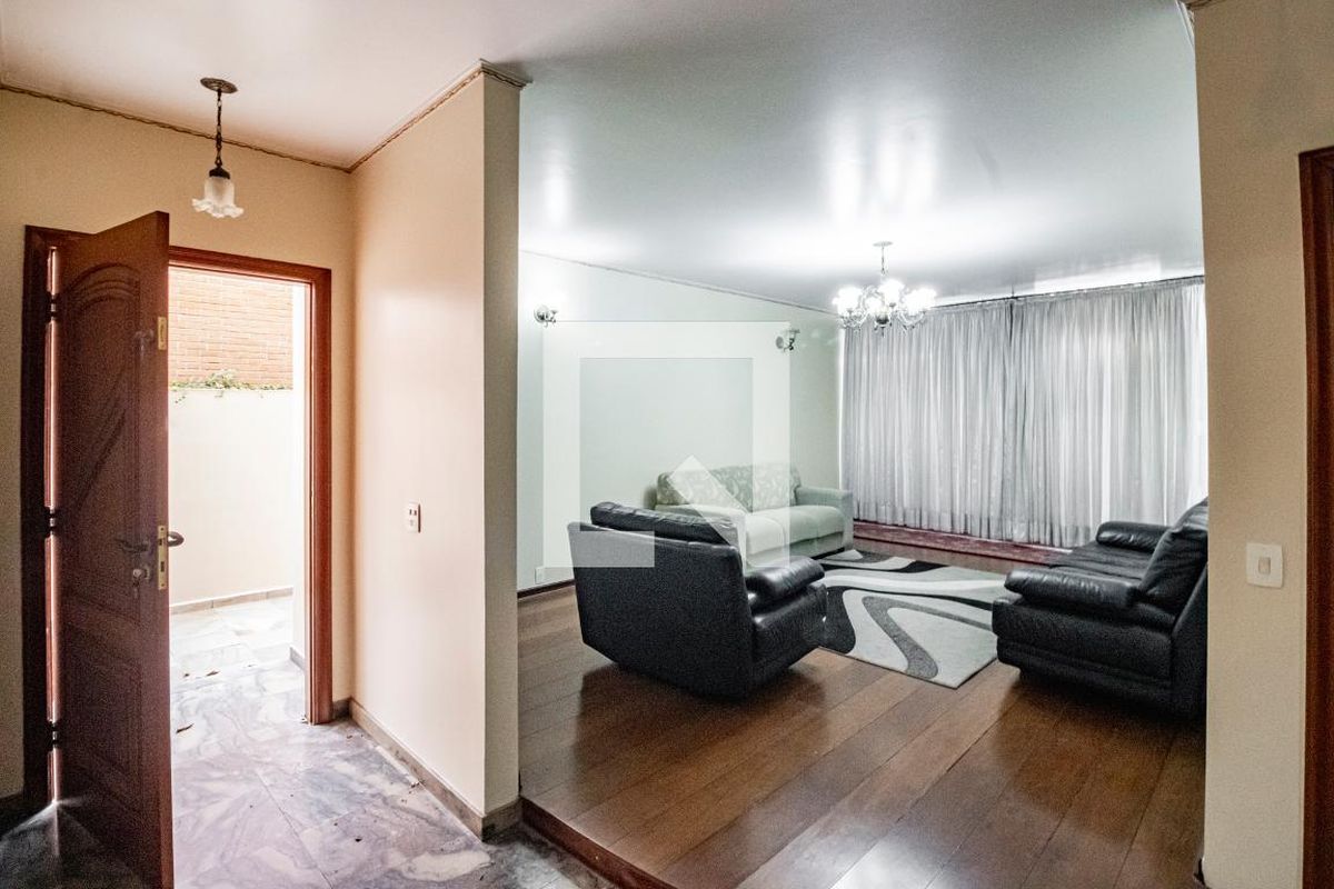 Casa, 4 quartos, 349 m² - Foto 1