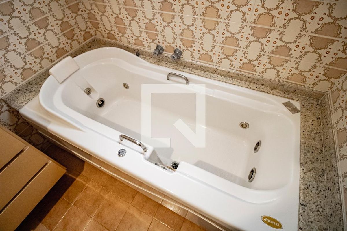 Casa, 4 quartos, 349 m² - Foto 56