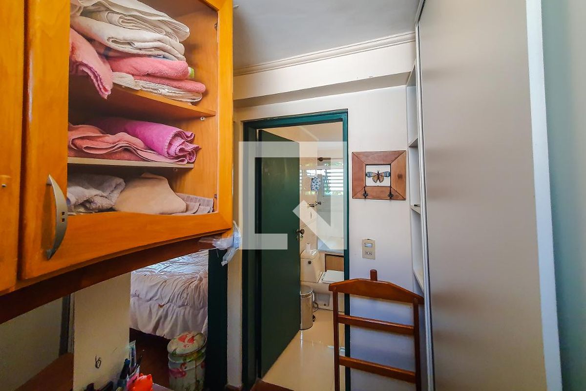Casa, 3 quartos, 220 m² - Foto 64