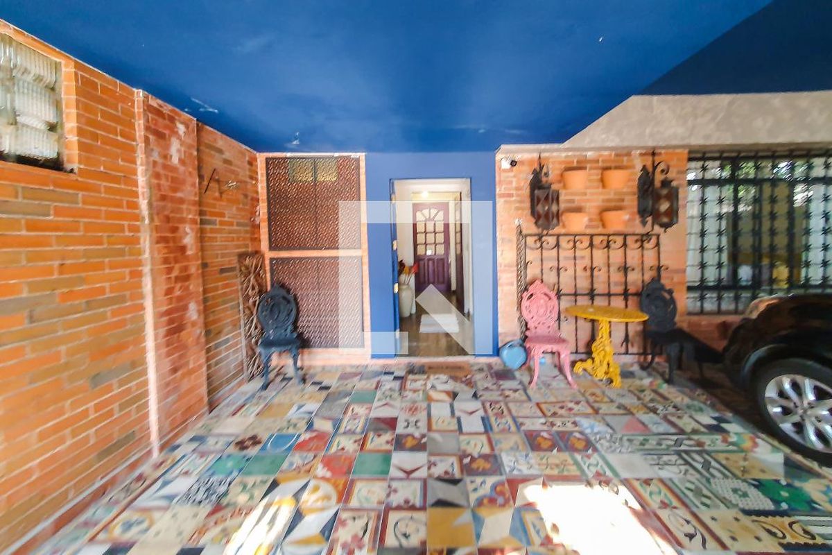 Casa, 3 quartos, 220 m² - Foto 81