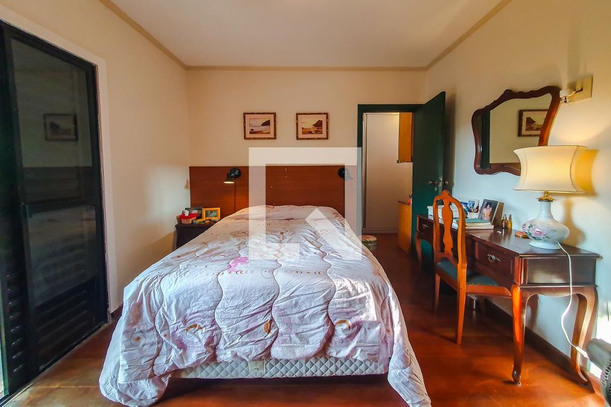 Casa, 3 quartos, 220 m² - Foto 50